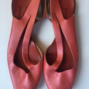 Cydwoq Drama flats in metallic pink. Size 38 💗